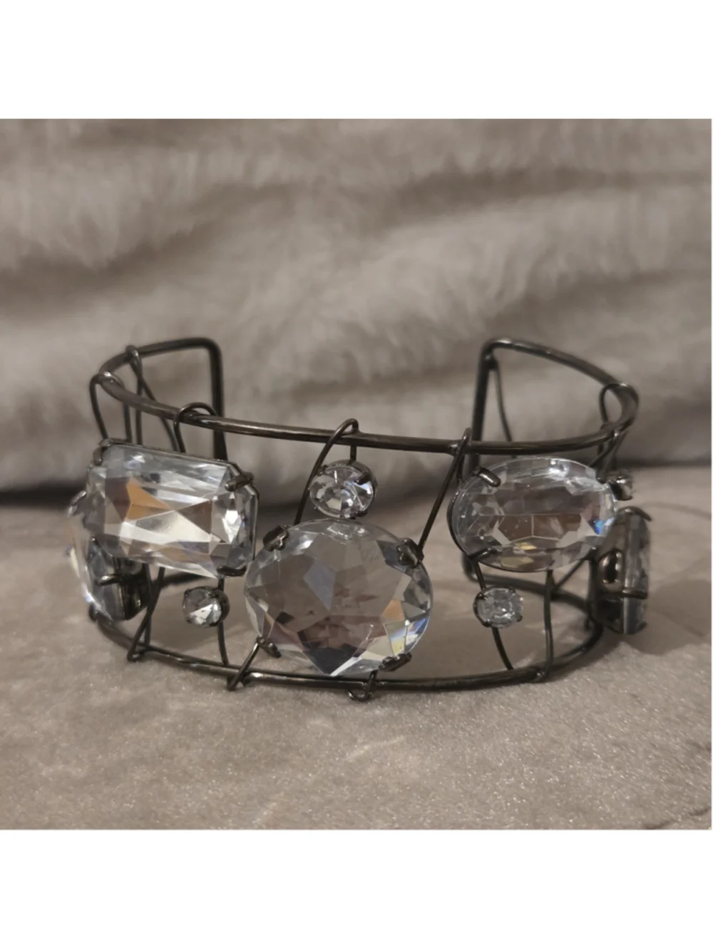 Women's Unbranded Wire Cuff Bracelet With Clear Gem Detail